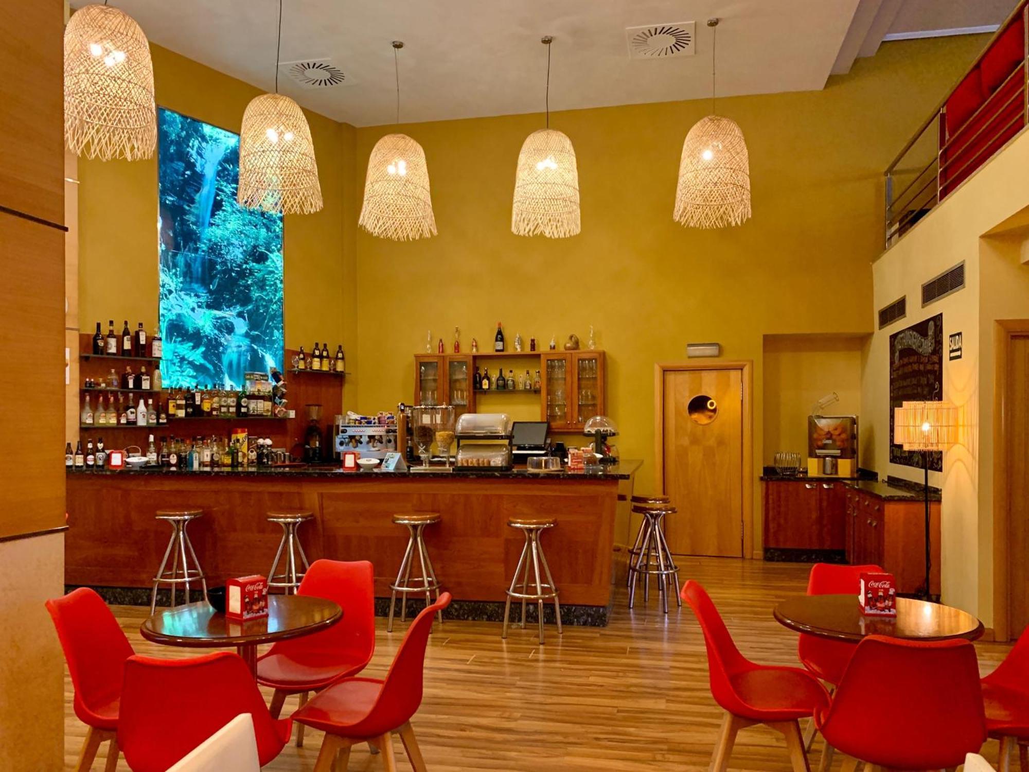 פונפרדה Hostal Rio Selmo מראה חיצוני תמונה